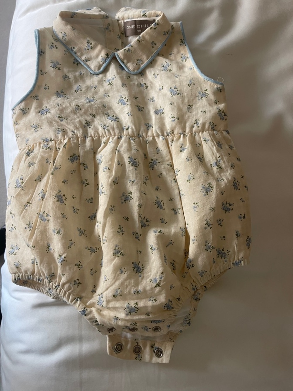 Sleeveless Floral Baby Bubble Romper in Cream and Light Blue